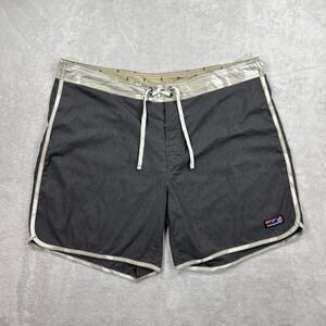 Patagonia Board Shorts Mens 40 Gray Scallop Hem Camo Trim Stretch Summer Casual